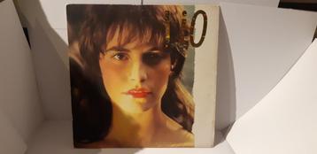 LIO   AMICALEMENT VOTRE beschikbaar voor biedingen