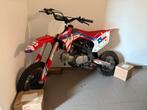 Dirtbike 140cc RXF, Fietsen en Brommers, Ophalen, Zo goed als nieuw, Overige merken