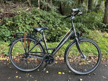 Damesfiets NIEUW beschikbaar voor biedingen