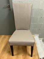 Stoelen, Enlèvement