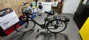 Damesfiets in goede staat. beschikbaar voor biedingen