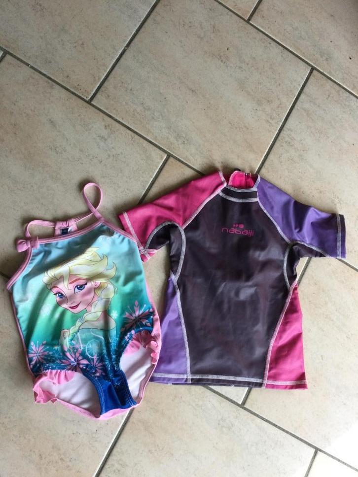 „DISNEY"2-JARIGE JERSEY/"DECATHLON” SPORTBLOUSE 4 JAAR, Kinderen en Baby's, Kinderkleding | Kinder-zwemkleding, Gebruikt, Badpak
