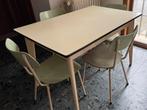 Retro tafeltje met 4 stoeltjes, Enlèvement, Utilisé