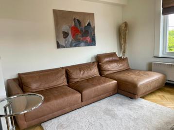 Buffelleder 3pers  zetel + chaise longue van Poliform beschikbaar voor biedingen