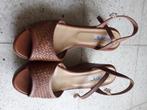 donna piu italy, Schoenen met lage hakken, Bruin, Ophalen of Verzenden, Zo goed als nieuw
