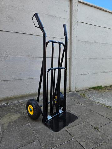 Steekwagen met plateau Draagvermogen 250 kg Voor 60 euro beschikbaar voor biedingen