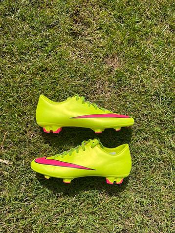 Fluo Geel/Roze Nike Mercurial – Maat 39 beschikbaar voor biedingen