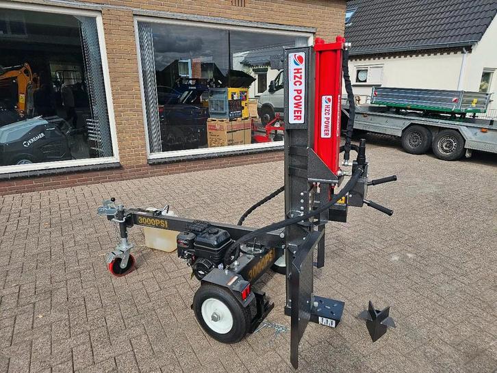 Briggs en Stratton Hzc houtklover 30 ton ! Nieuw houtkliever, Articles professionnels, Machines & Construction | Jardin, Parc & Sylviculture