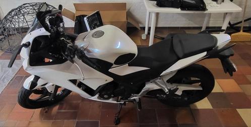 Honda cbr300r 2015 (abs) moet dringend weg! Elk bod telt!, Motoren, Motoren | Honda, Particulier, Sport, 12 t/m 35 kW, 1 cilinder