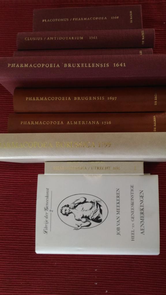 Pharmacopoeia 16e-17e-18e facsimile en 19e original, Boeken, Wetenschap, Ophalen