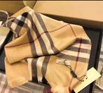 Sjaal Burbbery, Kleding | Dames, Ophalen of Verzenden, Nieuw, Sjaal