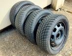 Très bons pneus hiver 185/55-15 sur jantes Mercedes, Autos : Pièces & Accessoires, 15 pouces, Pneus et Jantes, Pneus hiver, 185 mm