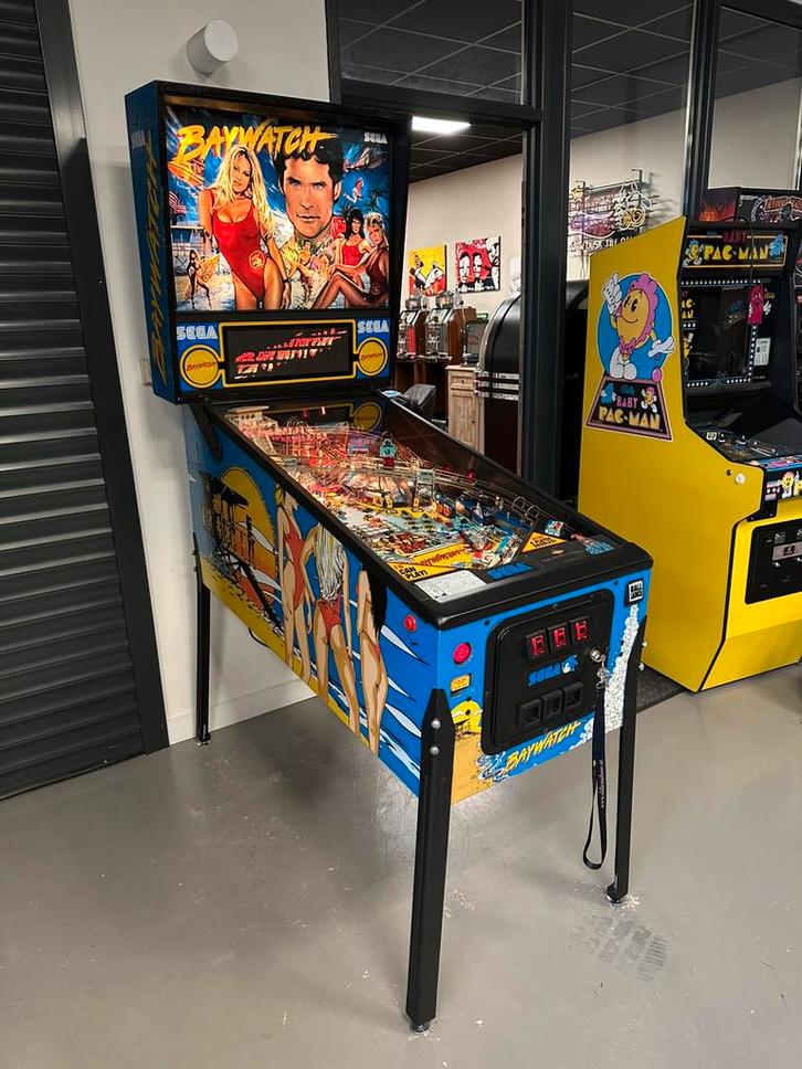 Prachtige flipperkast Sega Baywatch Pinball, Verzamelen, Automaten | Flipperkasten, Zo goed als nieuw, Dot-matrix, Flipperkast