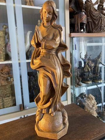 Heilige Maria / gebeeldhouwde biddende Madonna 49 cm beschikbaar voor biedingen