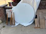 (Gratis!) Ronde witte tafel (max 4p), houten poten., Ophalen