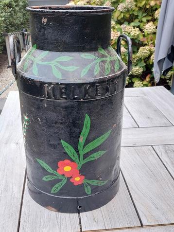 Melkkan beschikbaar voor biedingen