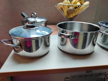 Set van 3 kookpotten en steelpan Lagostina beschikbaar voor biedingen