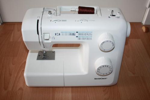 MACHINE à COUDRE SILVER CREST 109839 Quasi Neuve !!!!!, Hobby en Vrije tijd, Naaimachines en Toebehoren, Zo goed als nieuw, Naaimachine