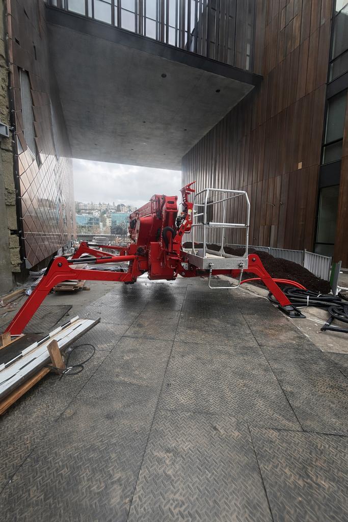 Technieker op werf of eigen atelier, Zakelijke goederen, Machines en Bouw | Heftrucks en Intern transport, Heftruck, Ophalen