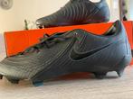 Voetbal schoenen nike maat 43-42 NIEUW, Sport en Fitness, Voetbal, Ophalen, Zo goed als nieuw, Schoenen
