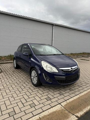 Opel Corsa 1.2 / 2011 / NAVI / TREKHAAK / GEKEURD / CARPASS beschikbaar voor biedingen
