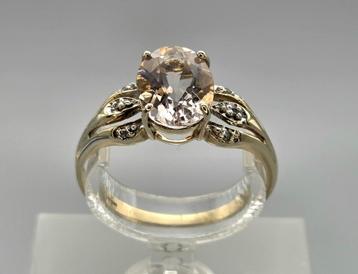 Gouden Vintage ring edelsteen morganiet en diamant. 2025/710 beschikbaar voor biedingen