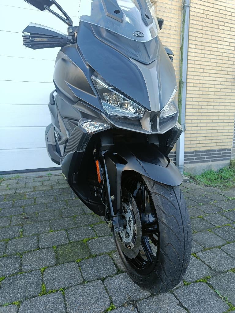 Kymco 400cc, Ophalen, Zo goed als nieuw, Benzine