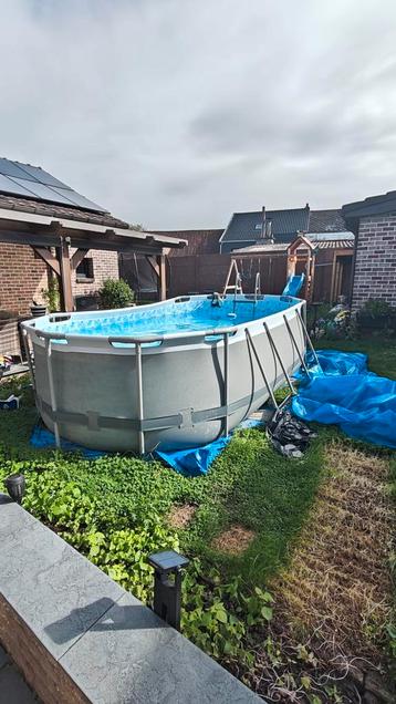 Zwembad + eventueel warmtepomp en filter beschikbaar voor biedingen