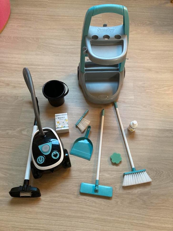 Smoby poetskar met stofzuiger, Kinderen en Baby's, Speelgoed | Overig, Zo goed als nieuw, Jongen of Meisje, Ophalen