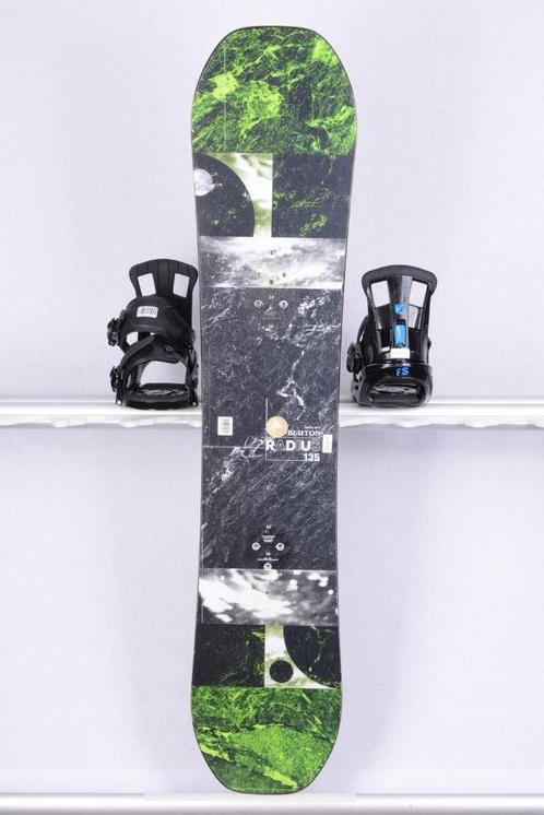 135 cm snowboard BURTON RADIUS, black/light green, woodcore, Sport en Fitness, Snowboarden, Gebruikt, Board, Verzenden