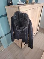 Korte jas van GUESS, Ophalen, Maat 38/40 (M), Bruin