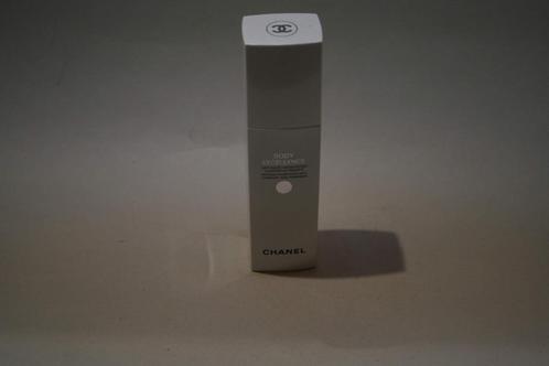 Chanel Body Excellence intense hydratatiemelk, Nieuw 200 ml, Handtassen en Accessoires, Uiterlijk | Parfum, Nieuw, Ophalen of Verzenden