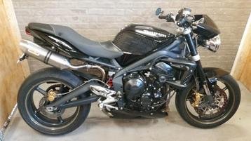 triumph street triple 675R, Plus de 35 kW, Particulier, 3 cylindres, 675 cm³