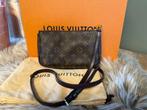 Louis Vuitton pochette., Handtassen en Accessoires, Tassen | Damestassen, Ophalen, Zo goed als nieuw