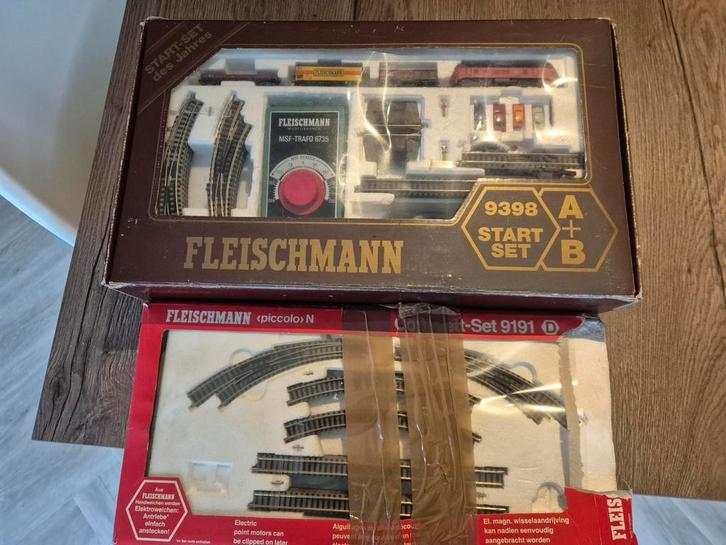 Fleischmann Piccolo N startset 9398 a+b en met extra railsse, Hobby en Vrije tijd, Modeltreinen | N-Spoor, Gebruikt, Treinset