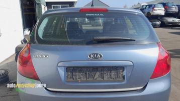 Achterklep van een Kia Cee'D (3A) beschikbaar voor biedingen