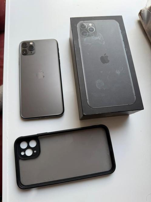 UNE TRÈS BONNE AFFAIRE À NE PAS RATER !!!, Telecommunicatie, Mobiele telefoons | Apple iPhone, Zo goed als nieuw, iPhone 11, Ophalen
