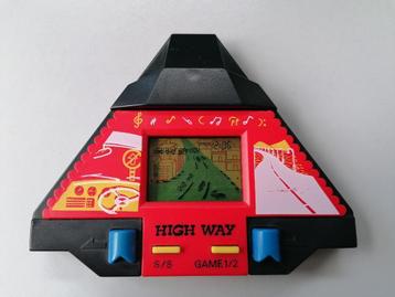 Vintage '80s handheld spelletje High Way beschikbaar voor biedingen