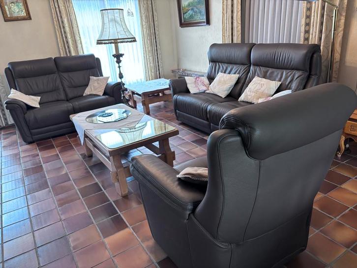 Salon met 3 relaxzetels, Huis en Inrichting, Zetels | Complete zithoeken, Zo goed als nieuw, Ophalen