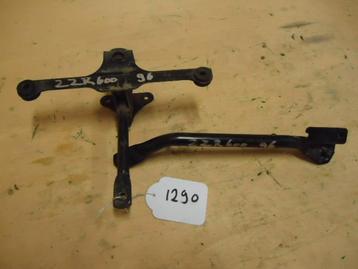 ZZR600 1993 - 2005 Kawasaki Beugel Beugel radiator D1-11695 beschikbaar voor biedingen