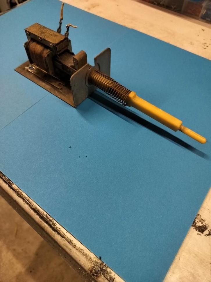 Ami MM 1 grote solenoid (gebruikt), Collections, Machines | Jukebox, Utilisé, Ami, Enlèvement