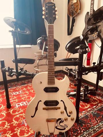 Epiphone George Thorogood Signature White Fang ES‑125 TDC, Musique & Instruments, Instruments à corde | Guitares | Électriques