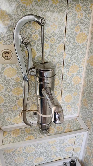 Ancienne vanne de pompe, Enlèvement, Utilisé