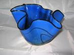 Ioan Nemtoi - Mondgeblazen golvende vaas in blauw Storm Wave, Huis en Inrichting, Woonaccessoires | Vazen, Ophalen, Zo goed als nieuw