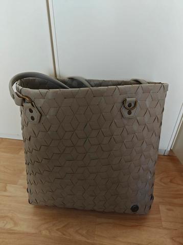 Tas Handed by, Enlèvement, Comme neuf