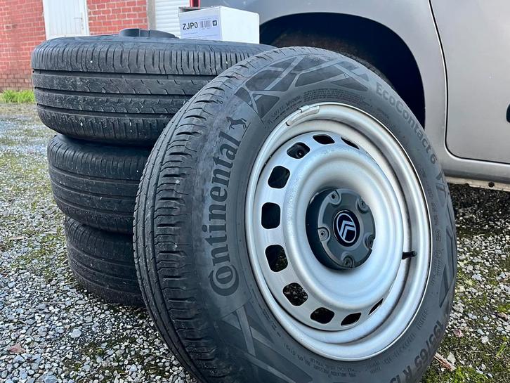 Te koop: 4x Continental EcoContact 6 – 195/65 R15 mét velgen, Auto-onderdelen, Banden en Velgen, Velg(en), Ophalen