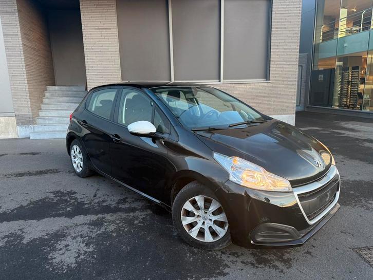 Peugeot 208/2017/1.2 essence/105.000km/55kw, Autos, Peugeot, Entreprise, Achat, Air conditionné, Ordinateur de bord, Cruise Control