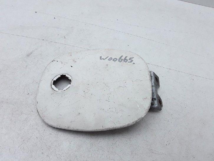 TRAPPE D'ESSENCE Mitsubishi Colt (CA / CC) (01-1992/04-1996), Autos : Pièces & Accessoires, Carrosserie & Tôlerie, Mitsubishi