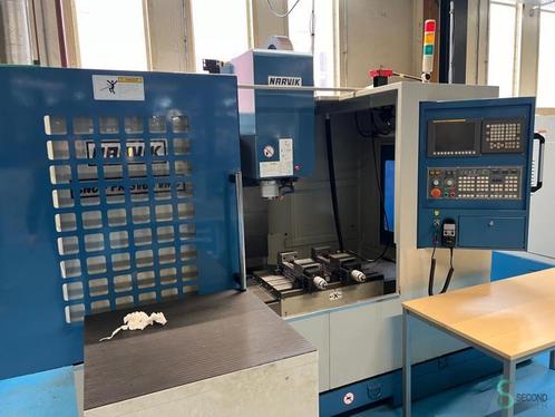 Freesmachine universeel Pinnacle SV65 2008, Zakelijke goederen, Machines en Bouw | Metaalbewerking