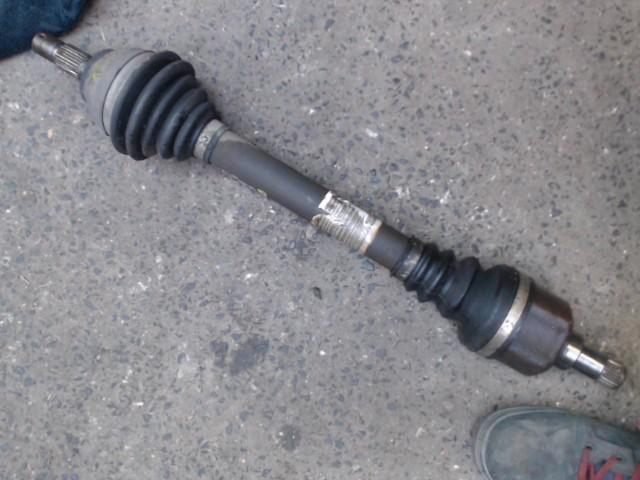 Cardan gauche Peugeot 3008 1.6HDi 82kw 2009-2013 LP/15110, Auto-onderdelen, Remmen en Aandrijving, Peugeot, Gebruikt, Ophalen